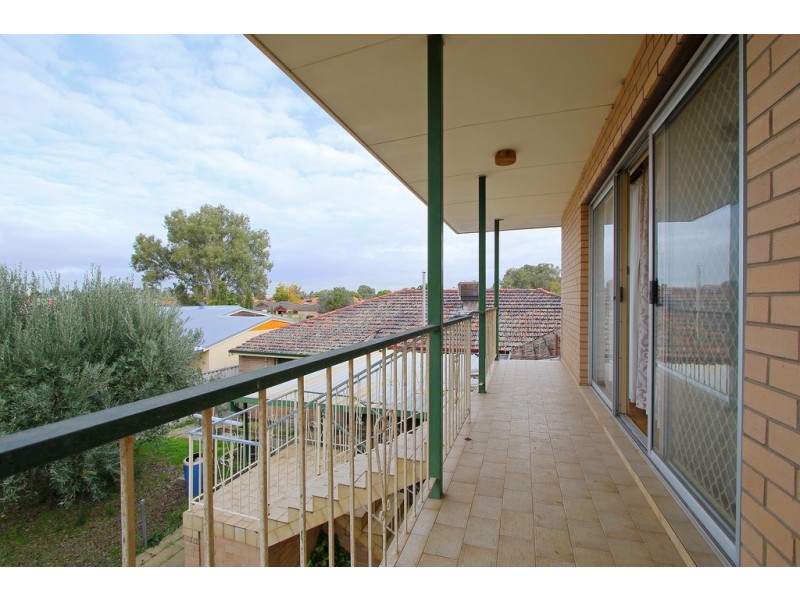 16 Garden Street, Cannington WA 6107