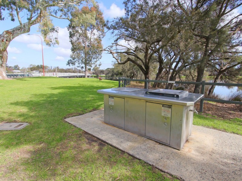 10 Bridge Street, Wilson WA 6107