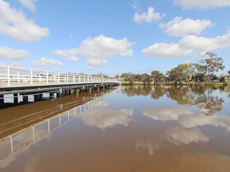 10 Bridge Street, Wilson WA 6107