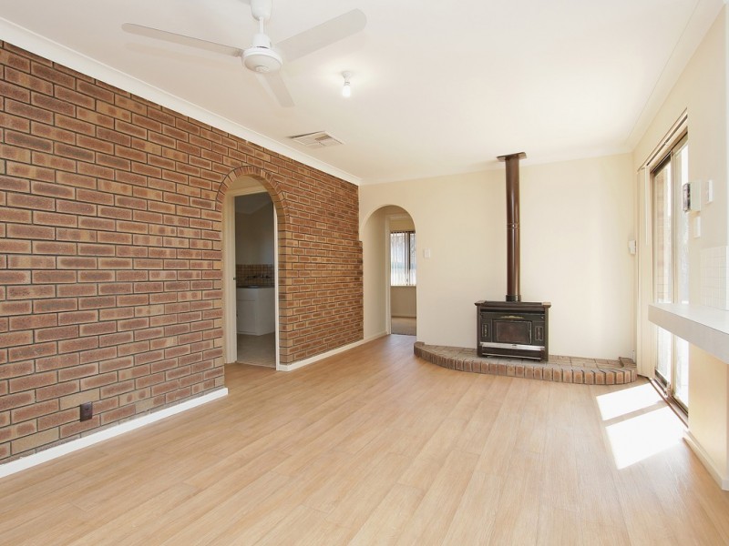 24 Oakover Way, Gosnells WA 6110