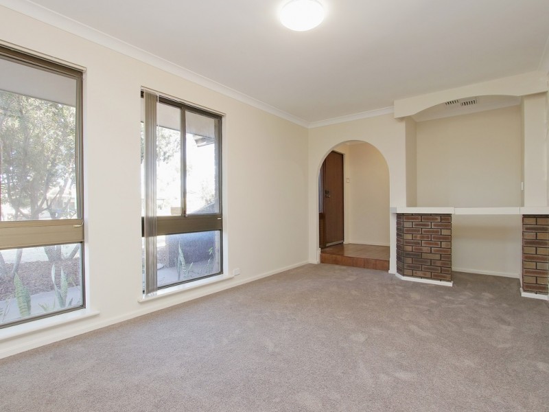24 Oakover Way, Gosnells WA 6110