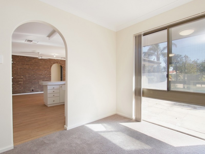 24 Oakover Way, Gosnells WA 6110