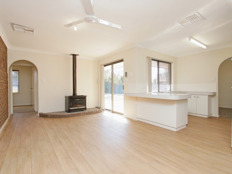 24 Oakover Way, Gosnells WA 6110