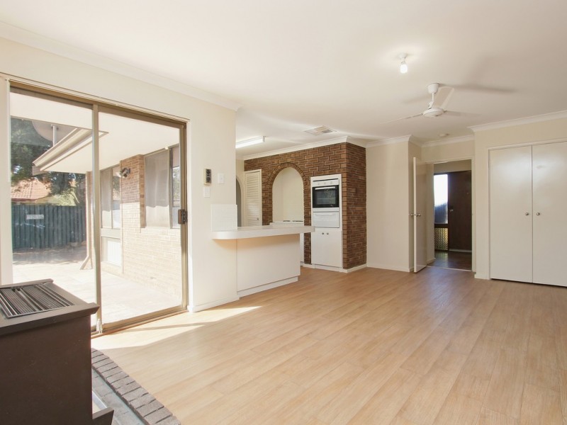 24 Oakover Way, Gosnells WA 6110