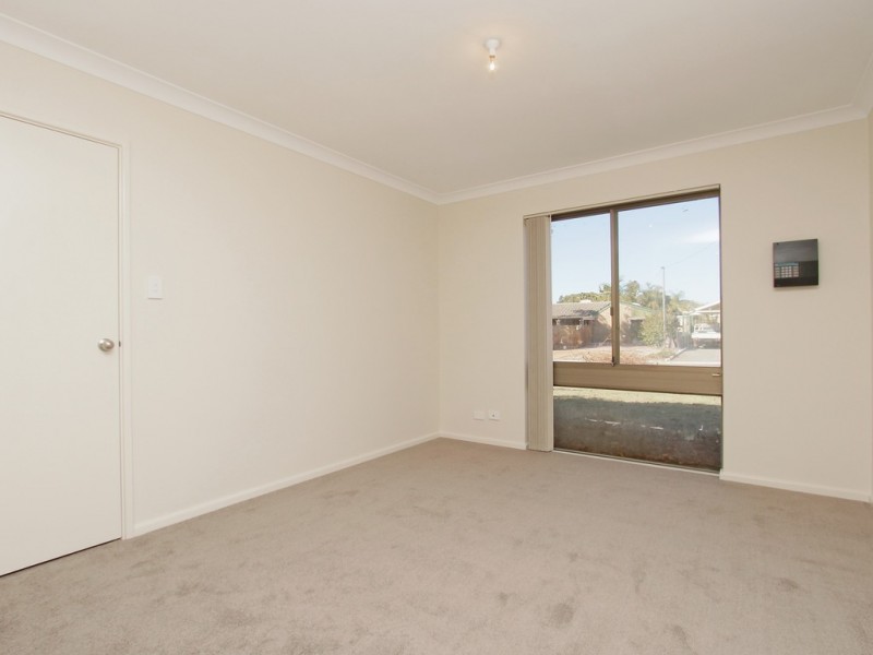 24 Oakover Way, Gosnells WA 6110
