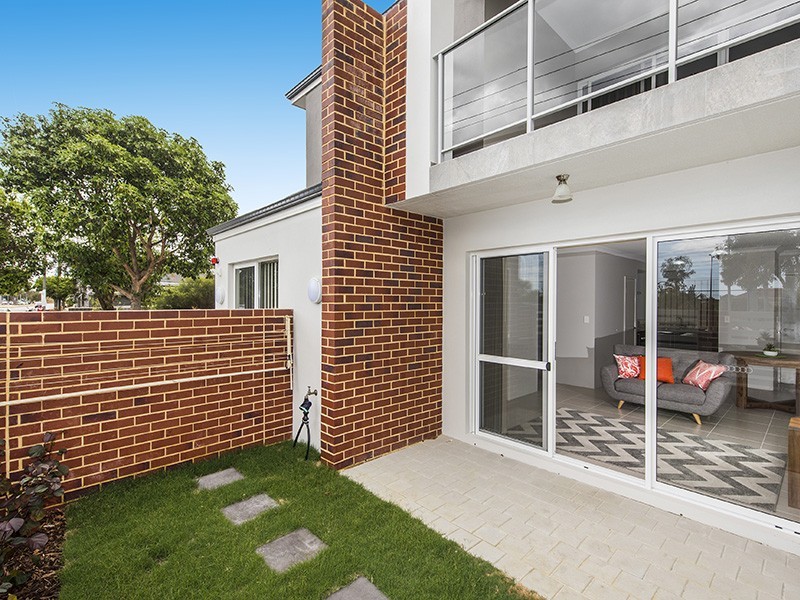 304 Railway Parade, East Cannington WA 6107