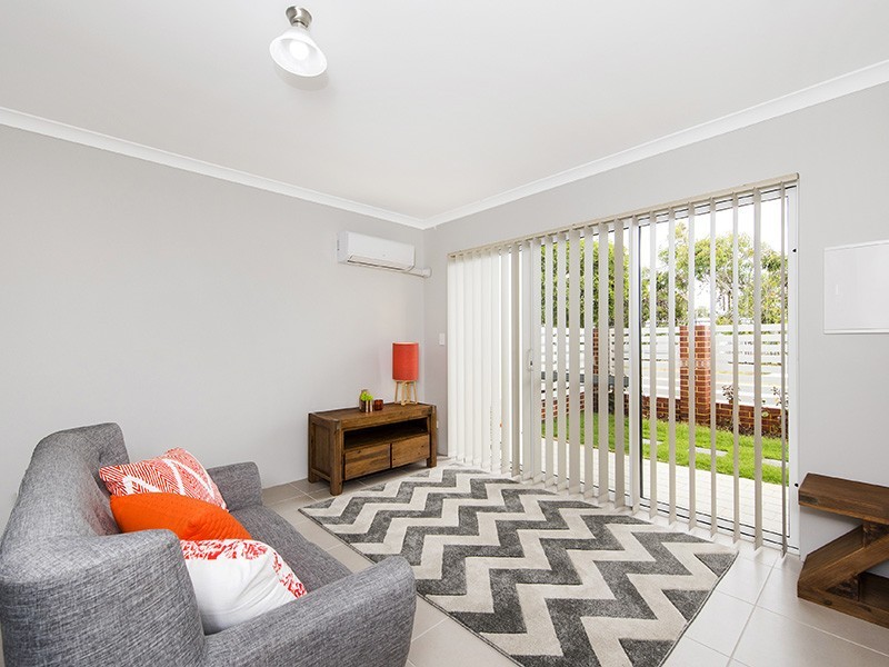 304 Railway Parade, East Cannington WA 6107