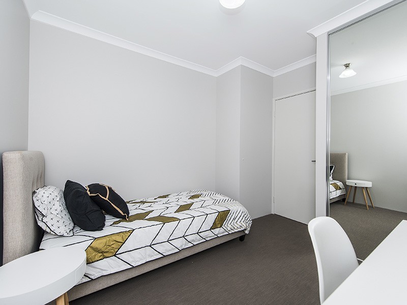 304 Railway Parade, East Cannington WA 6107
