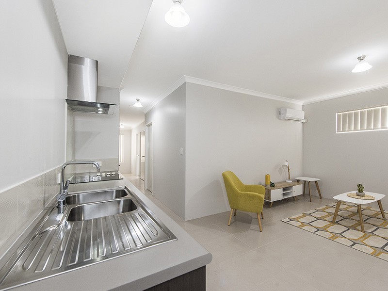 304 Railway Parade, East Cannington WA 6107