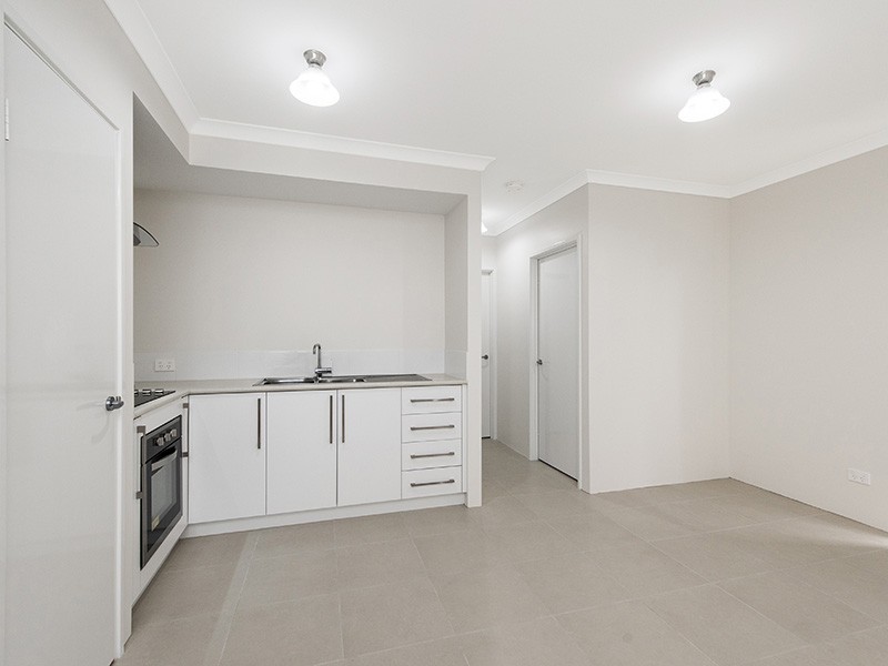 304 Railway Parade, East Cannington WA 6107