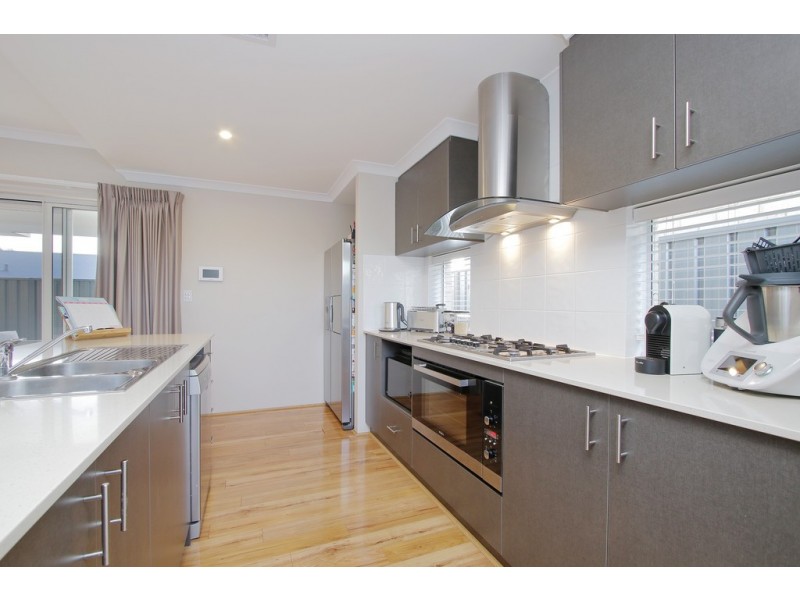 41 Barnevelder Bend, Southern River WA 6110