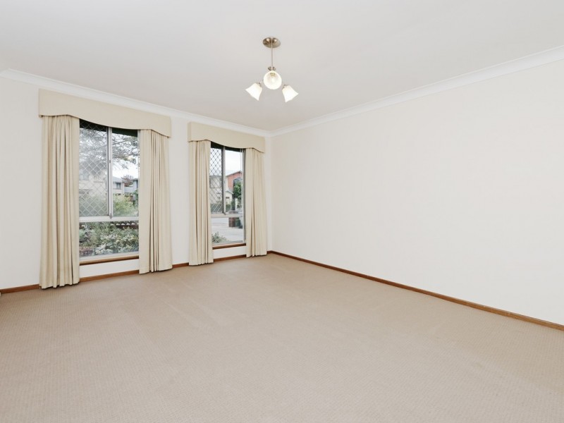 71 Fitzroy Road, Rivervale WA 6103