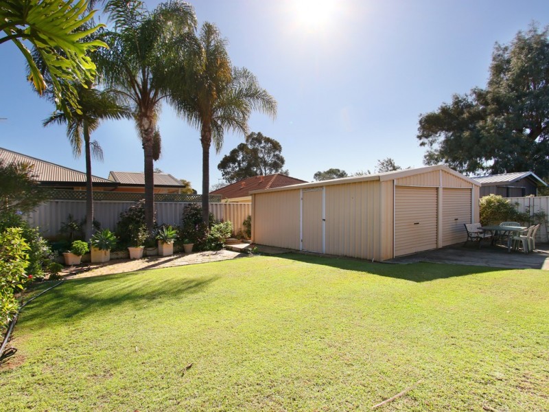 48 Hopkinson Way, Wilson WA 6107