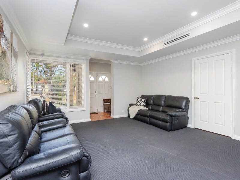 76 Hopkinson Way, Wilson WA 6107