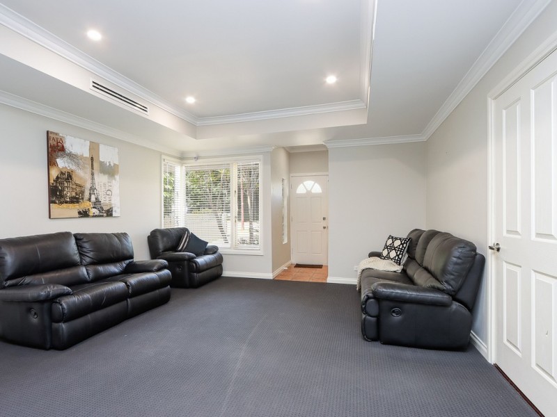 76 Hopkinson Way, Wilson WA 6107