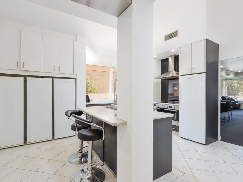 76 Hopkinson Way, Wilson WA 6107