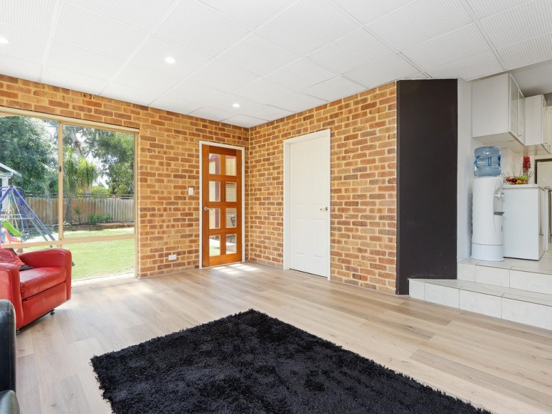 76 Hopkinson Way, Wilson WA 6107