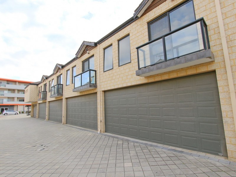 5/10 Leila St, Cannington WA 6107