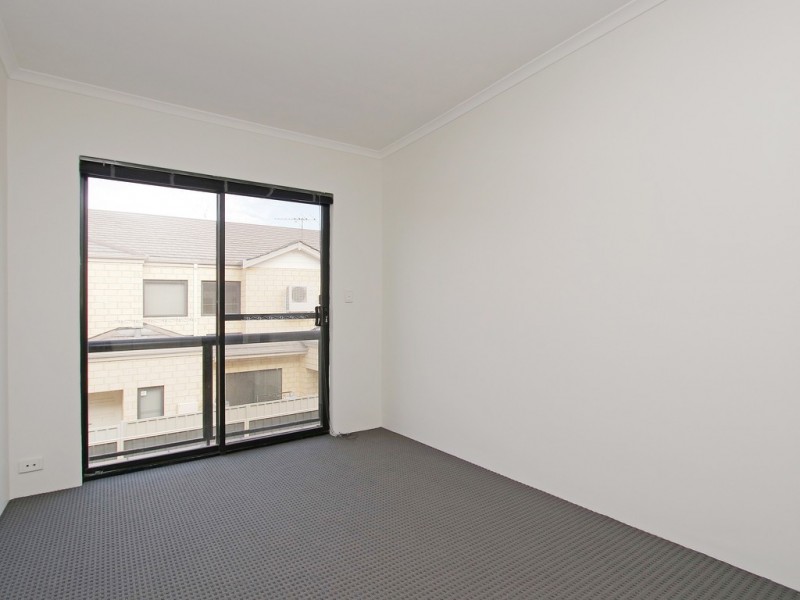 5/10 Leila St, Cannington WA 6107