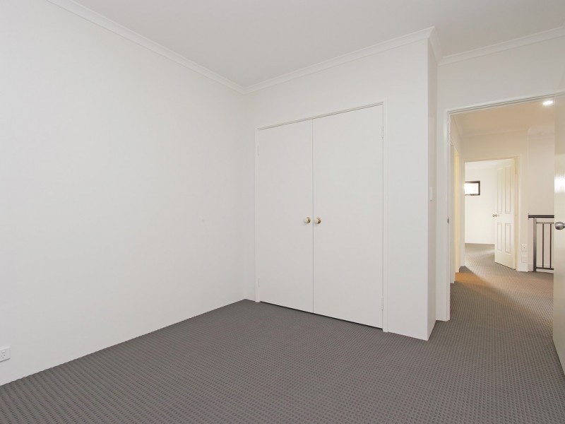 5/10 Leila St, Cannington WA 6107