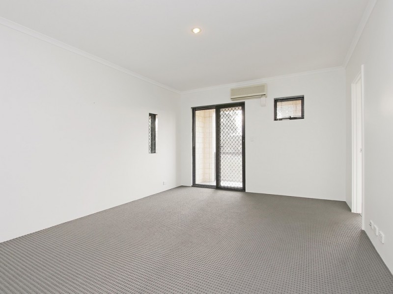 5/10 Leila St, Cannington WA 6107