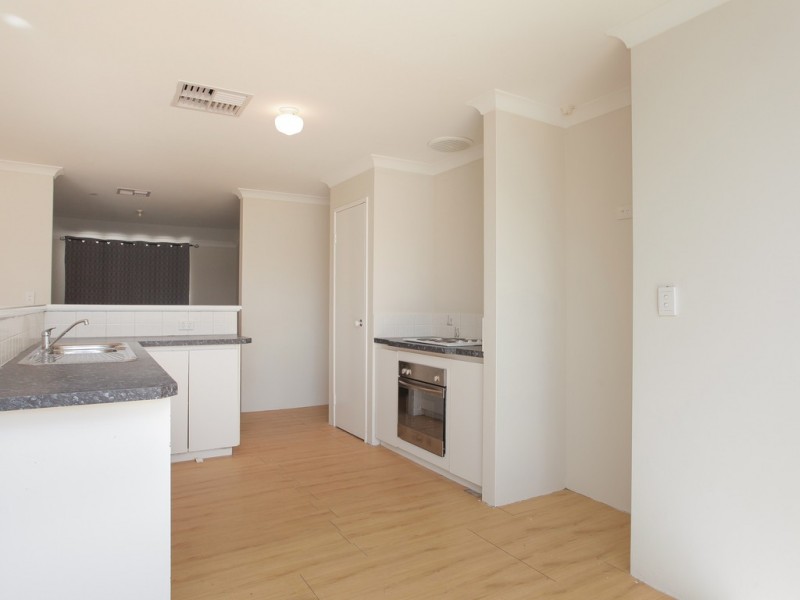 88 Dellar Rd, Maddington WA 6109