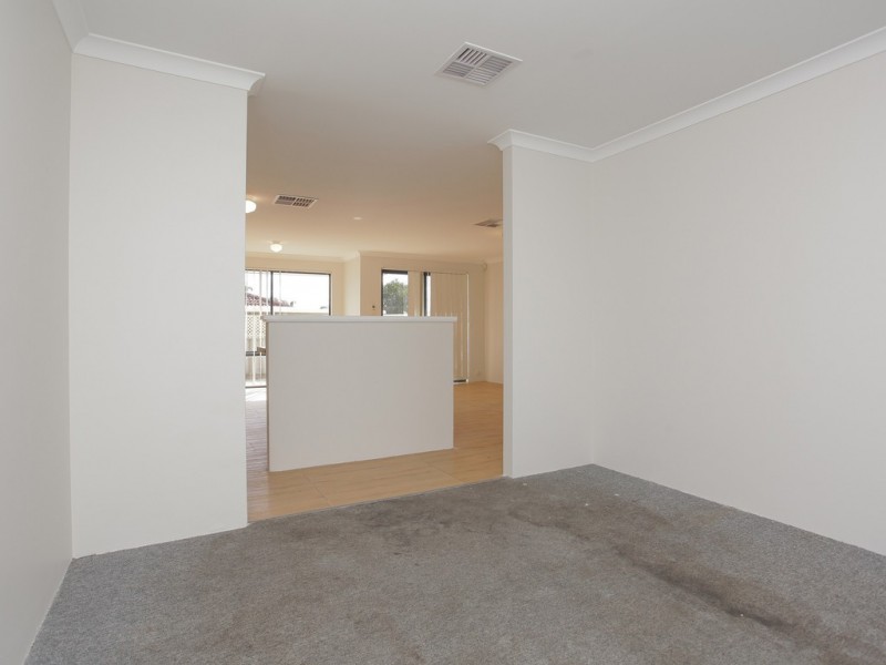 88 Dellar Rd, Maddington WA 6109