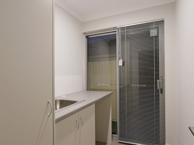 4/9-11 Arthur Street, Cannington WA 6107