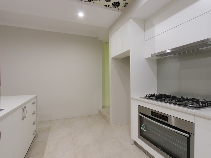 32 Wellman Avenue, Piara Waters WA 6112