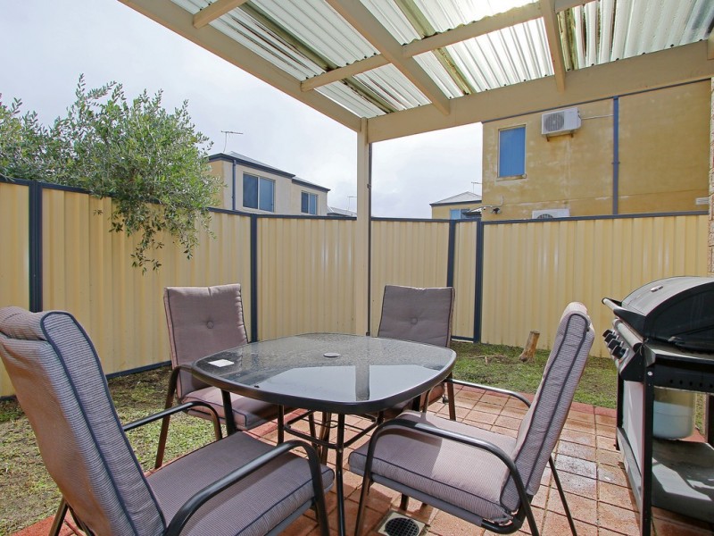 8A Morgan Street, Cannington WA 6107