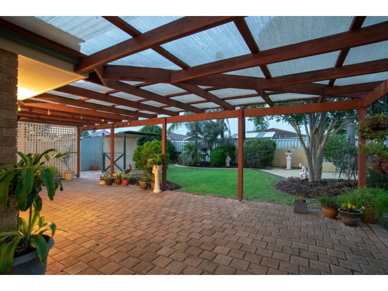 7 Firefalls Close, Huntingdale WA 6110