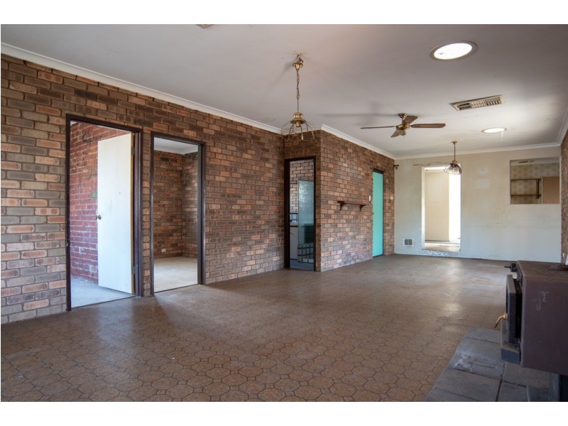 28 Ospringe Street, Gosnells WA 6110