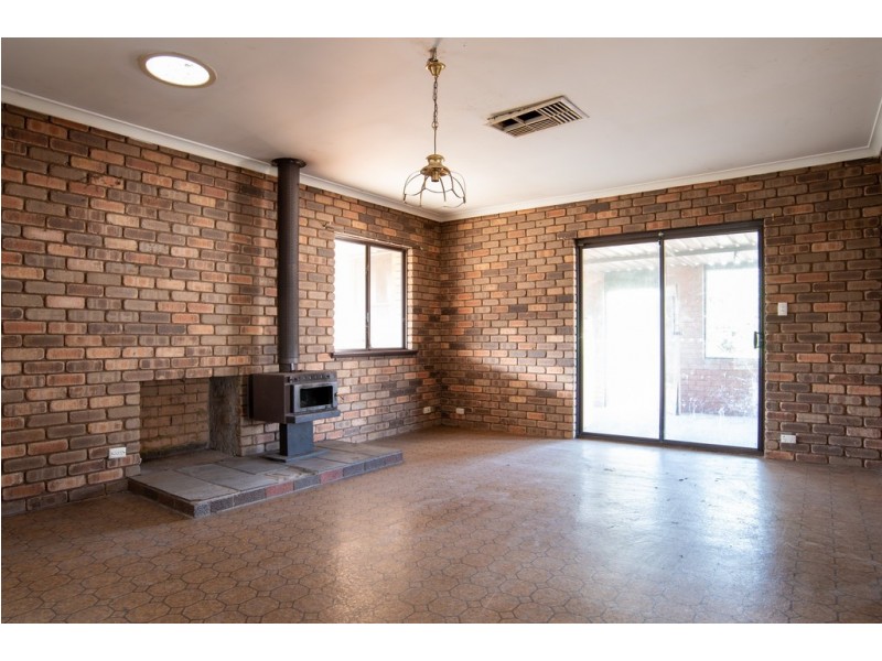 28 Ospringe Street, Gosnells WA 6110