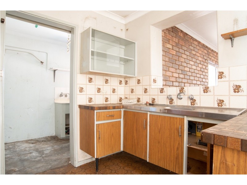 28 Ospringe Street, Gosnells WA 6110