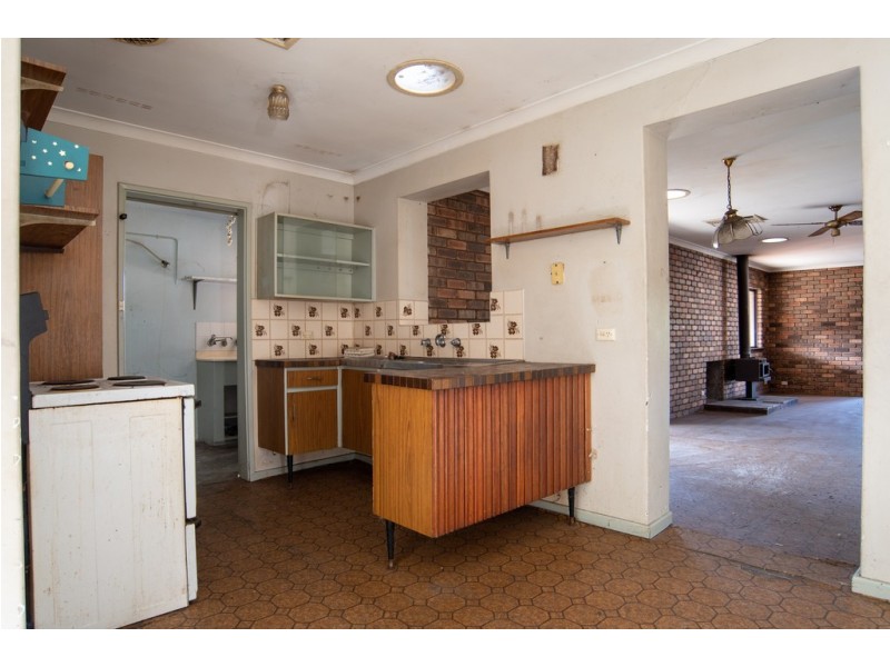 28 Ospringe Street, Gosnells WA 6110