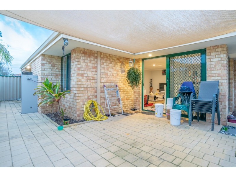 10/285 Wharf Street, Queens Park WA 6107