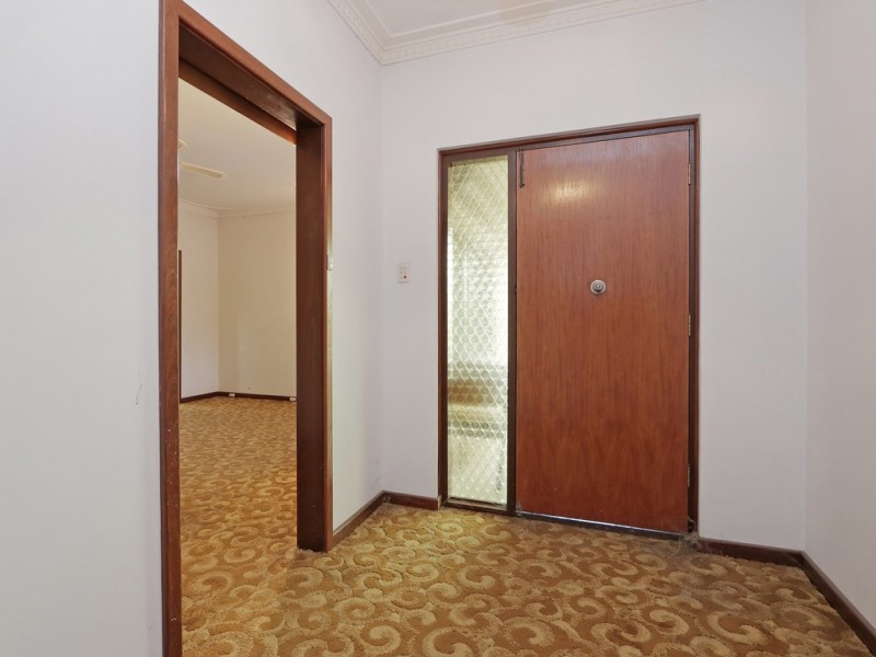 46 Mallard Way, Cannington WA 6107