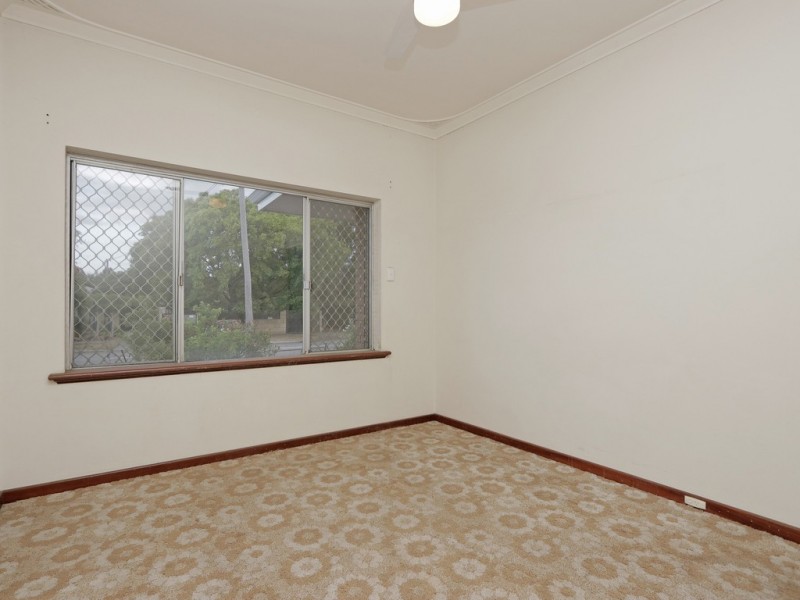 46 Mallard Way, Cannington WA 6107