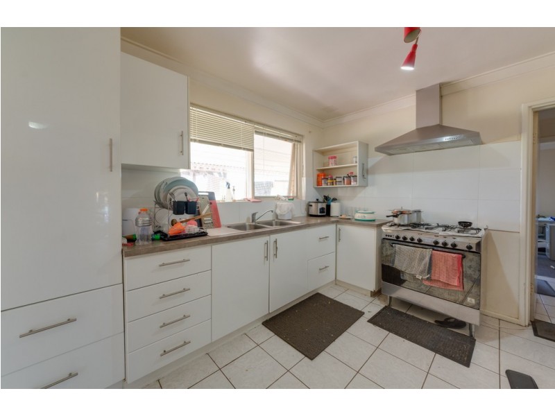 20 Burnley Street, Thornlie WA 6108