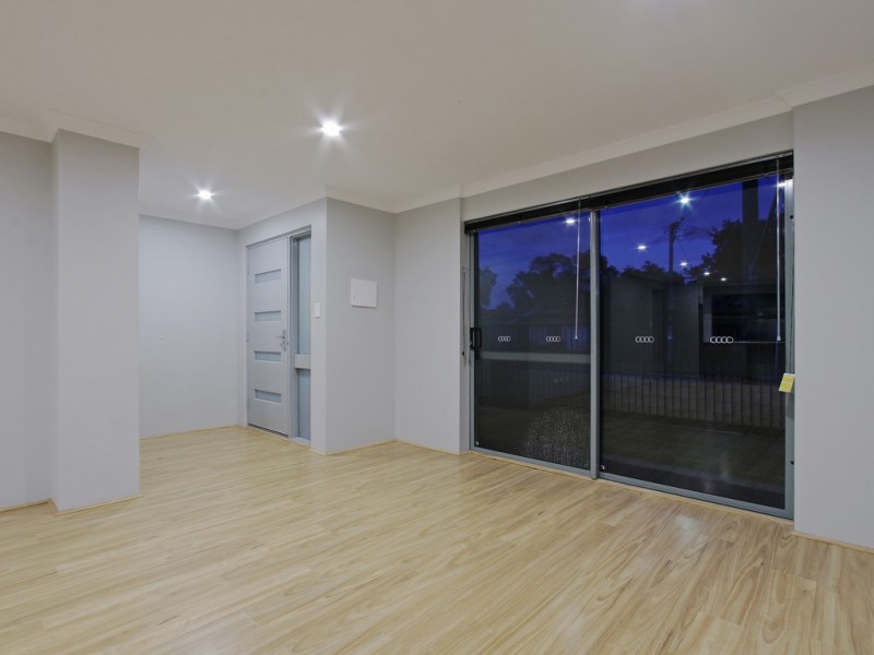 1/7 Lunar Way, Beckenham WA 6107