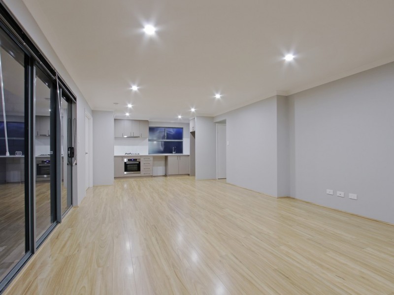 1/7 Lunar Way, Beckenham WA 6107