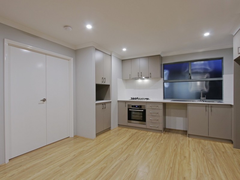 1/7 Lunar Way, Beckenham WA 6107