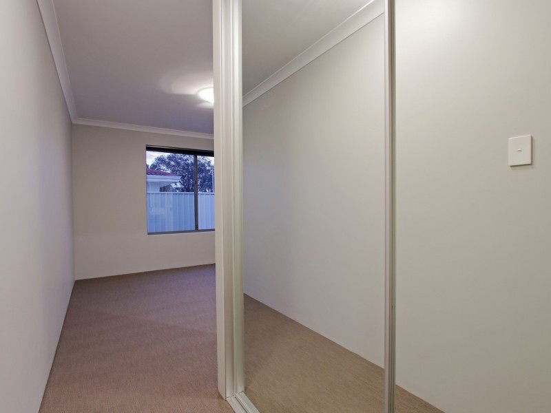 1/7 Lunar Way, Beckenham WA 6107