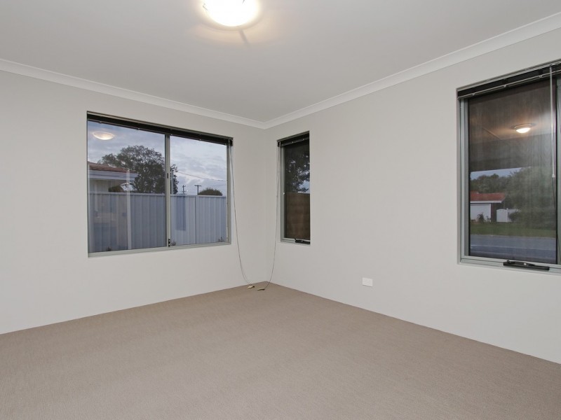 1/7 Lunar Way, Beckenham WA 6107