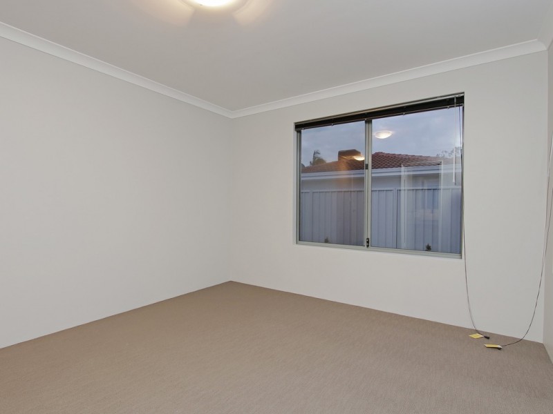 1/7 Lunar Way, Beckenham WA 6107