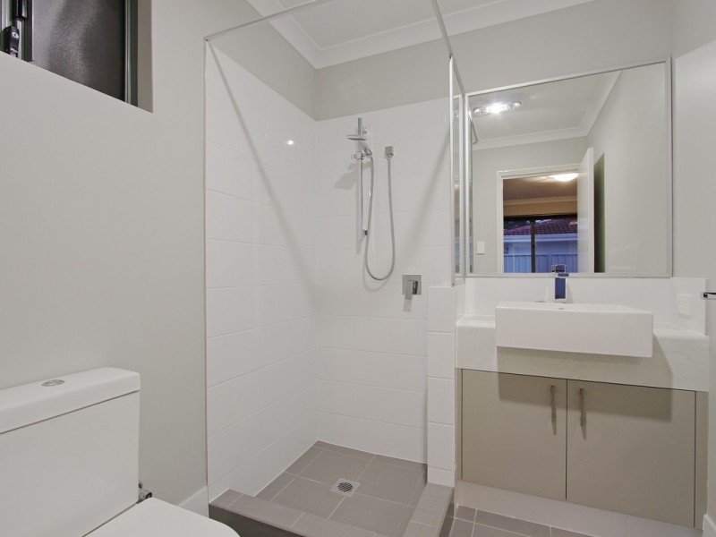 1/7 Lunar Way, Beckenham WA 6107