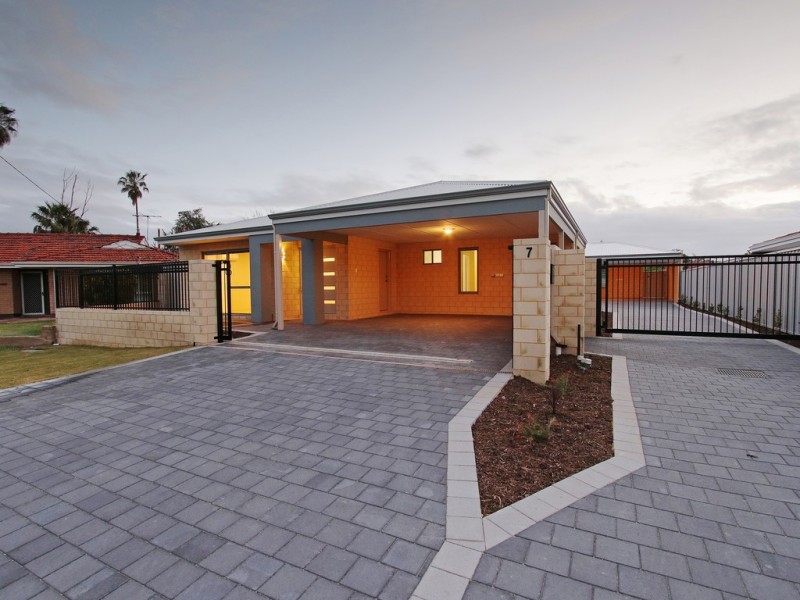 1/7 Lunar Way, Beckenham WA 6107