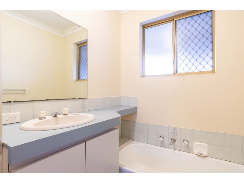 21 Yallup Place, Cannington WA 6107