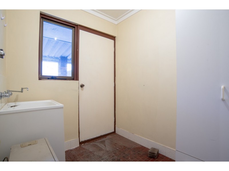 36 Eclipse Way, Beckenham WA 6107