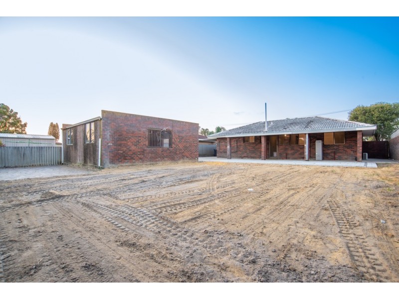 36 Eclipse Way, Beckenham WA 6107